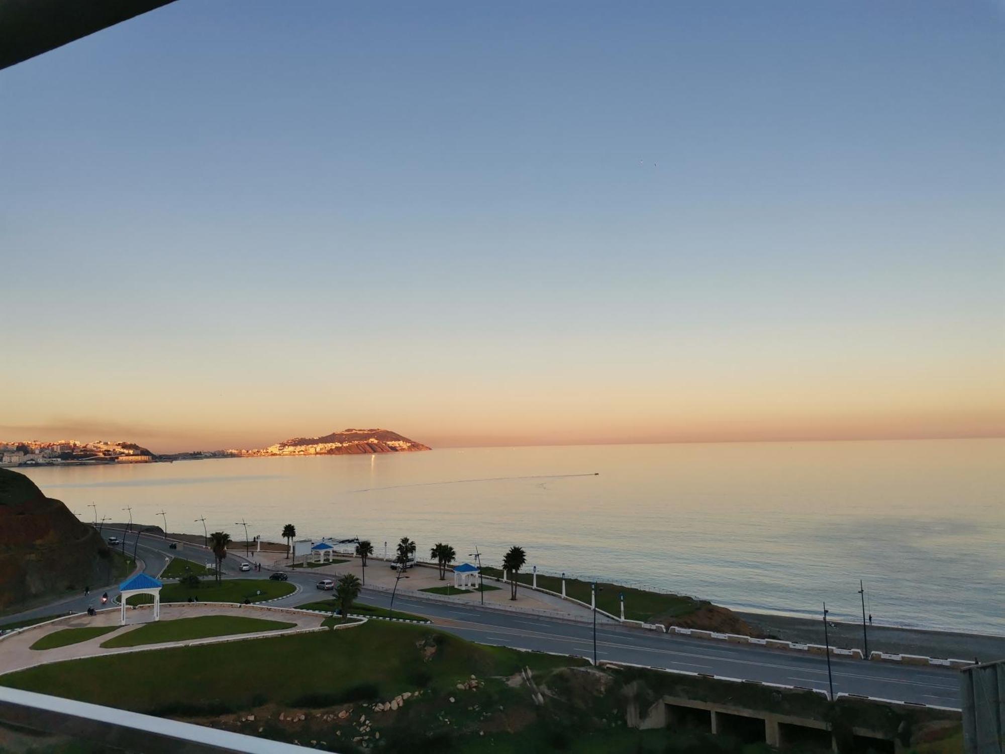 Appartf3 Vue Panoramique Sur Mer Residence Vista Del Mar Fnideq Buitenkant foto